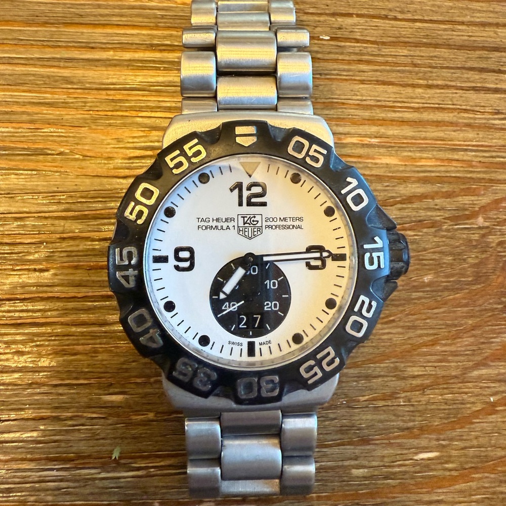 Tag Heuer Formula 1 Watch Quartz 44mm Men's White Dial Swiss Made Round WAH1011